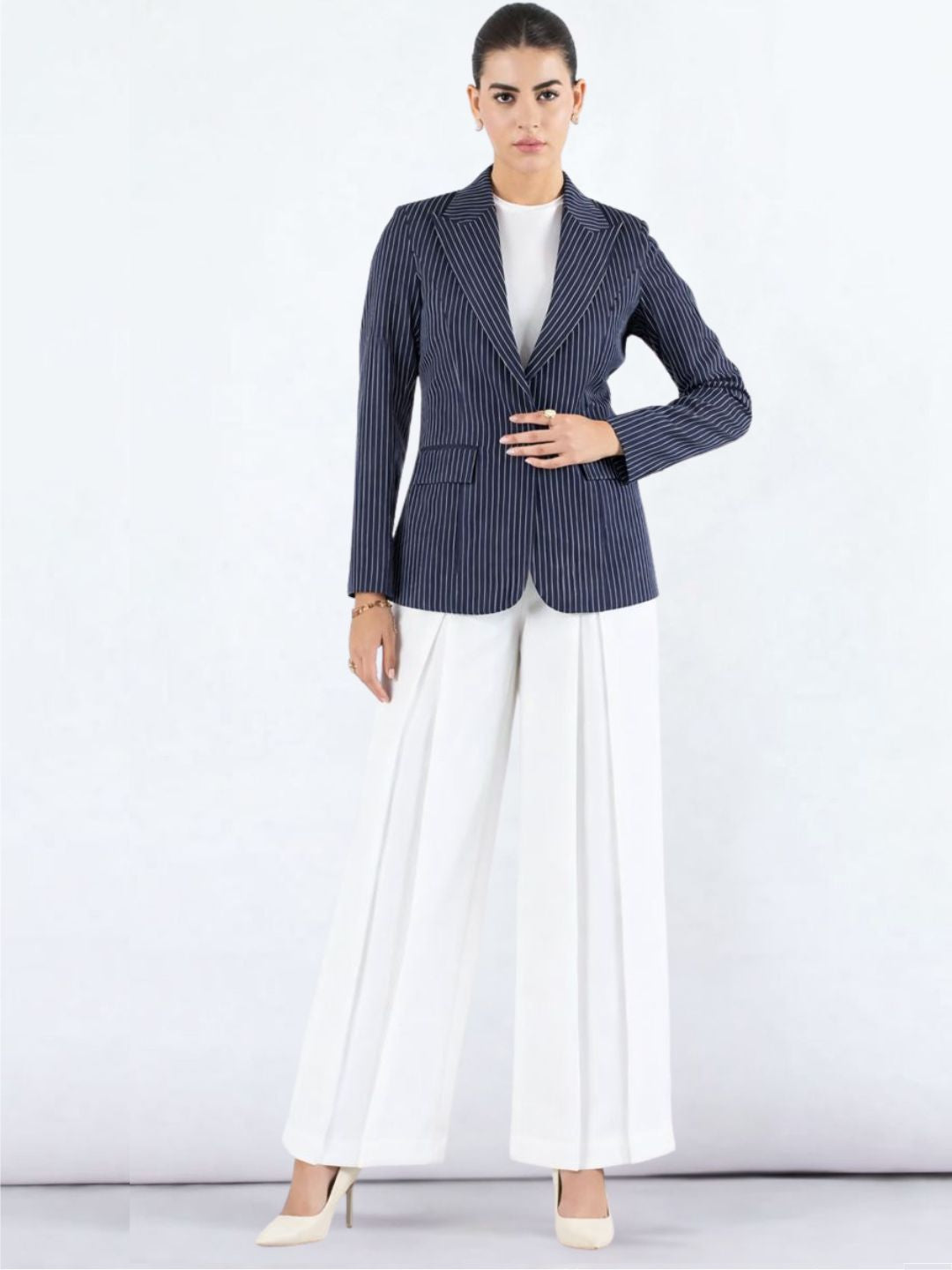 Women Striped Single-Breasted Blazer Paired With Classic Straight Fit High-Rise Pleated Trousers