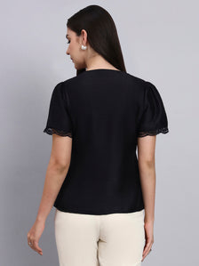 Women Modern Puff Sleeve Top With Pearl Button