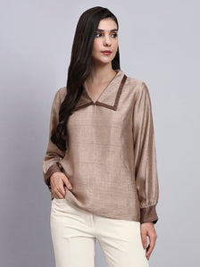 Women Modern Contrast Collar Detailing Full Sleeve Top