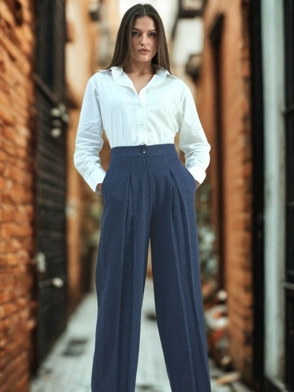 Women Textured Comfort Loose Fit High-Rise Pleated Trousers