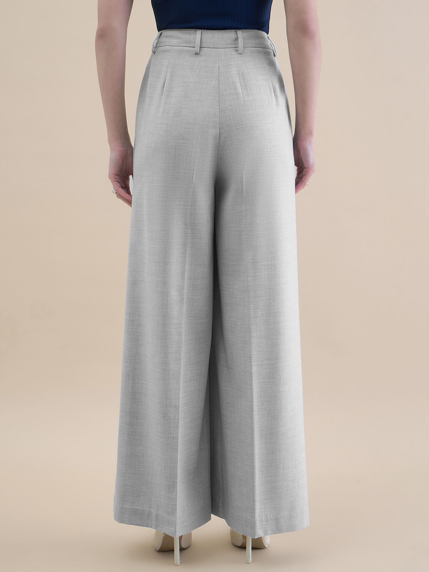 Women Grey Textured High-Rise Pleated Trousers