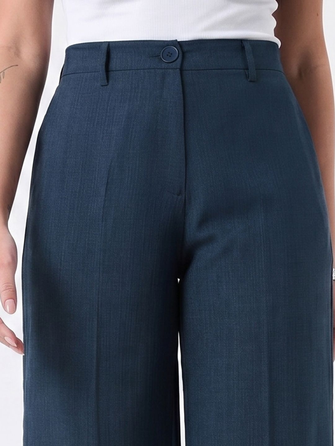 Women Navy Blue Stretch High Rise Pleated Trouser